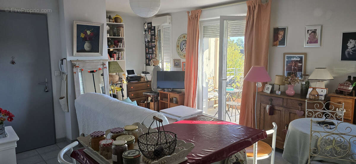 Appartement à MORIERES-LES-AVIGNON