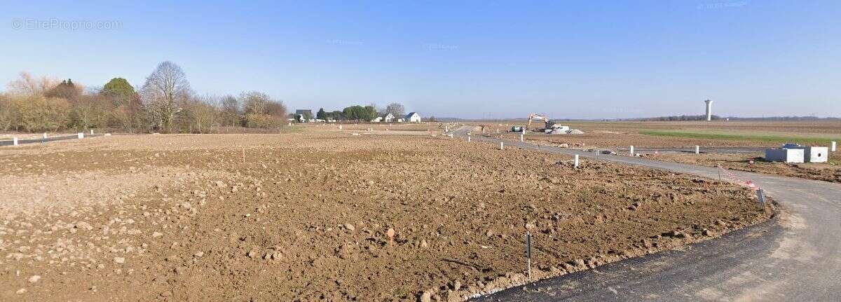 Terrain à NOTRE-DAME-D&#039;OE