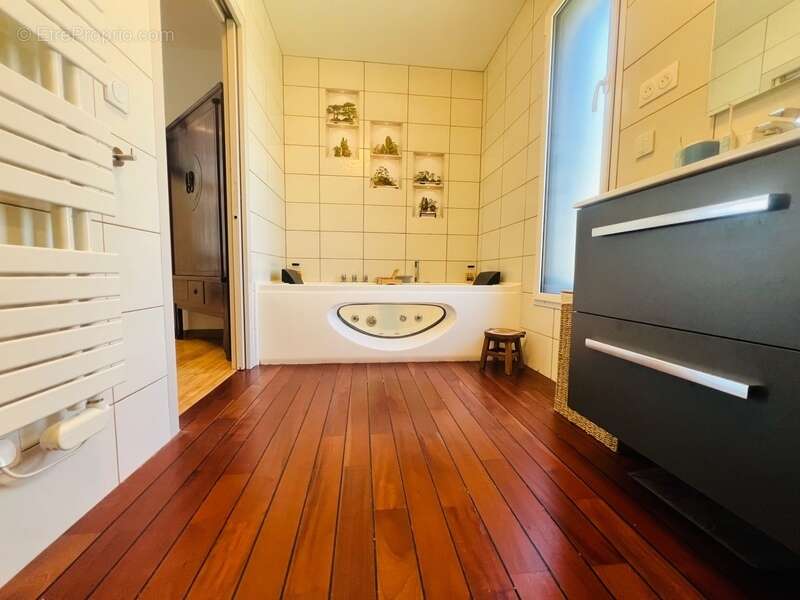 Maison à CHATELLERAULT