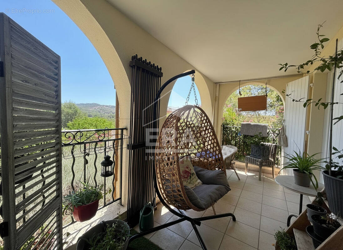 Appartement à MALLEMORT
