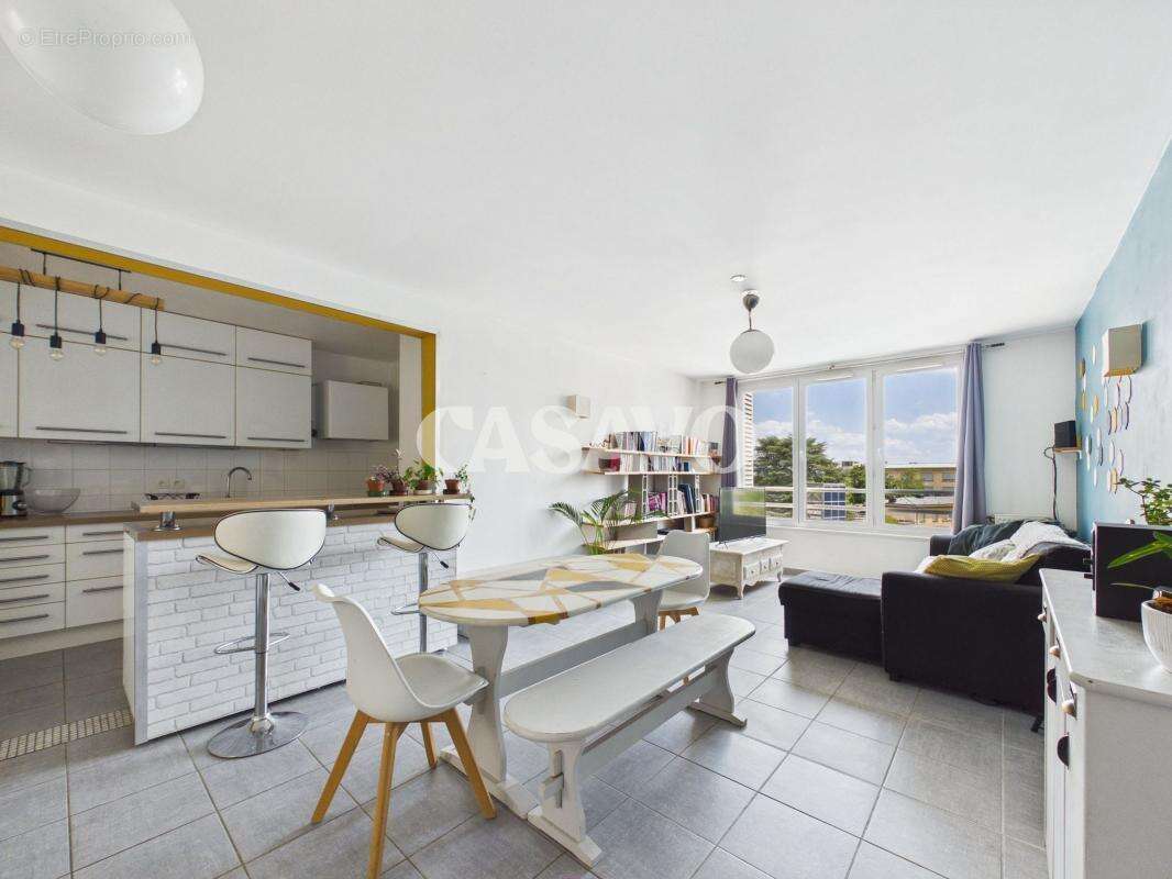 Appartement à LYON-9E
