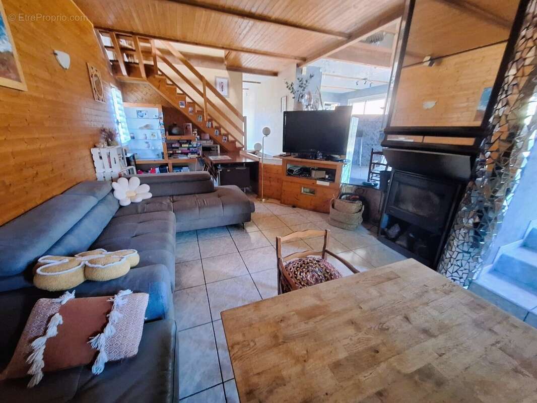 Maison à LAROQUE-DES-ALBERES