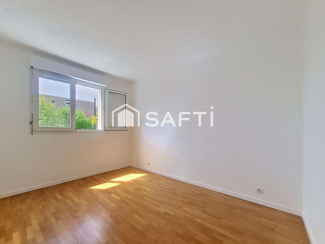 Photo 8 - Appartement à POISSY