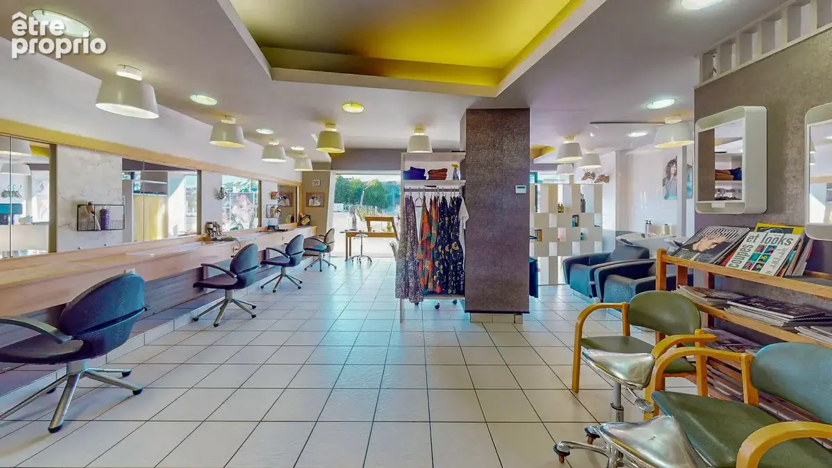 Fonds de commerce - Salon de coiffure à vendre DOUARNENEZ - TREBOUL(29) - photo 3