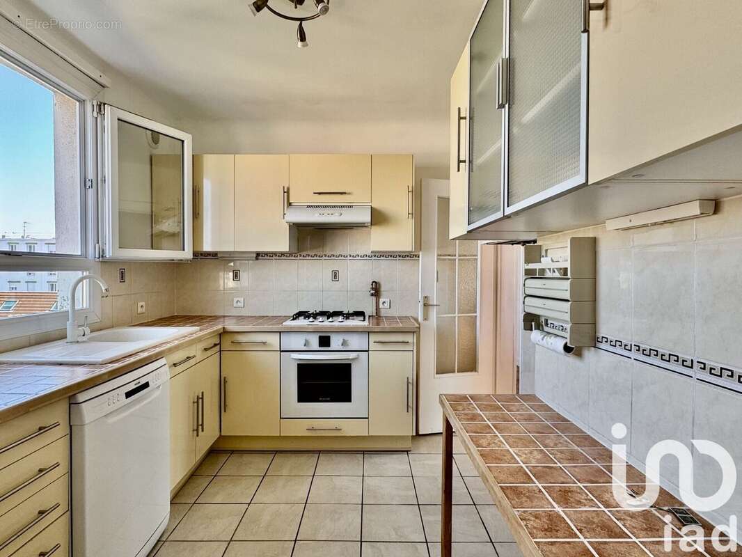 Photo 5 - Appartement à RUEIL-MALMAISON