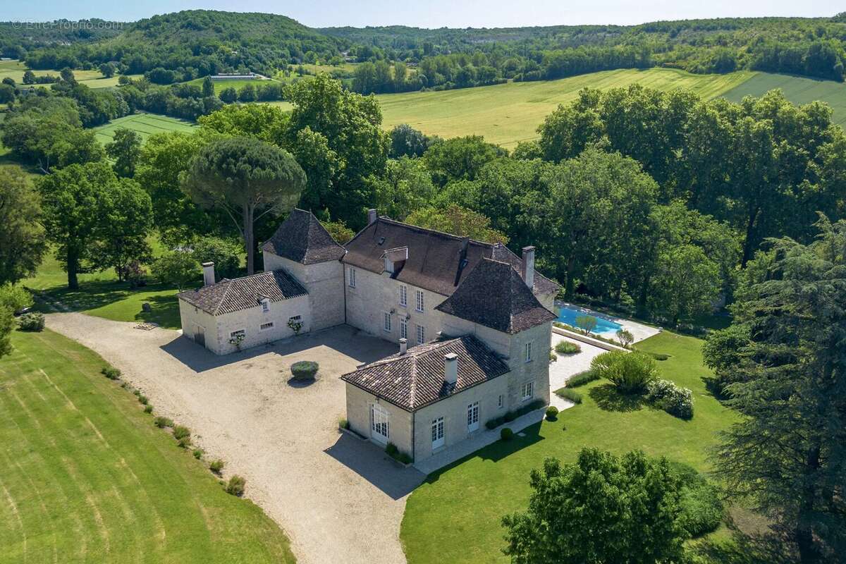 Maison à MONTCUQ