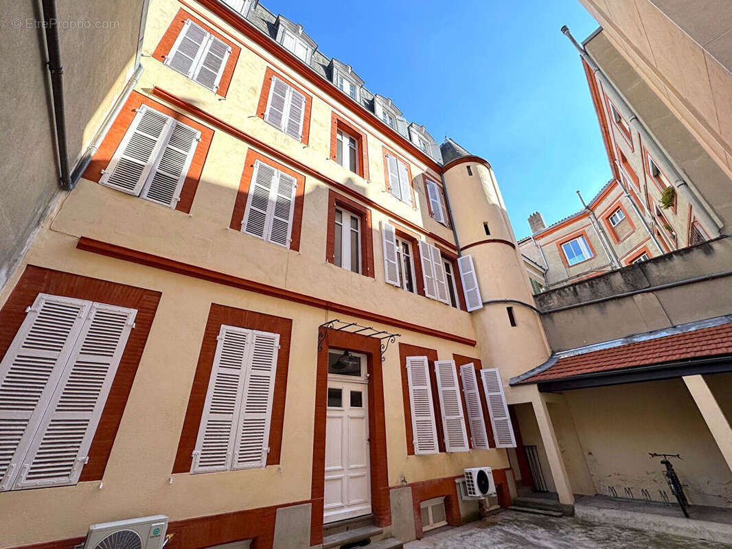 Studio de 25m² en étage avec cave ! quartier saint-aubin - photo 3