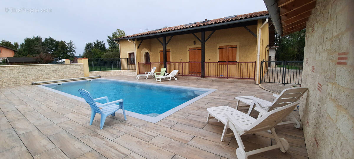 Maison à LISLE-SUR-TARN