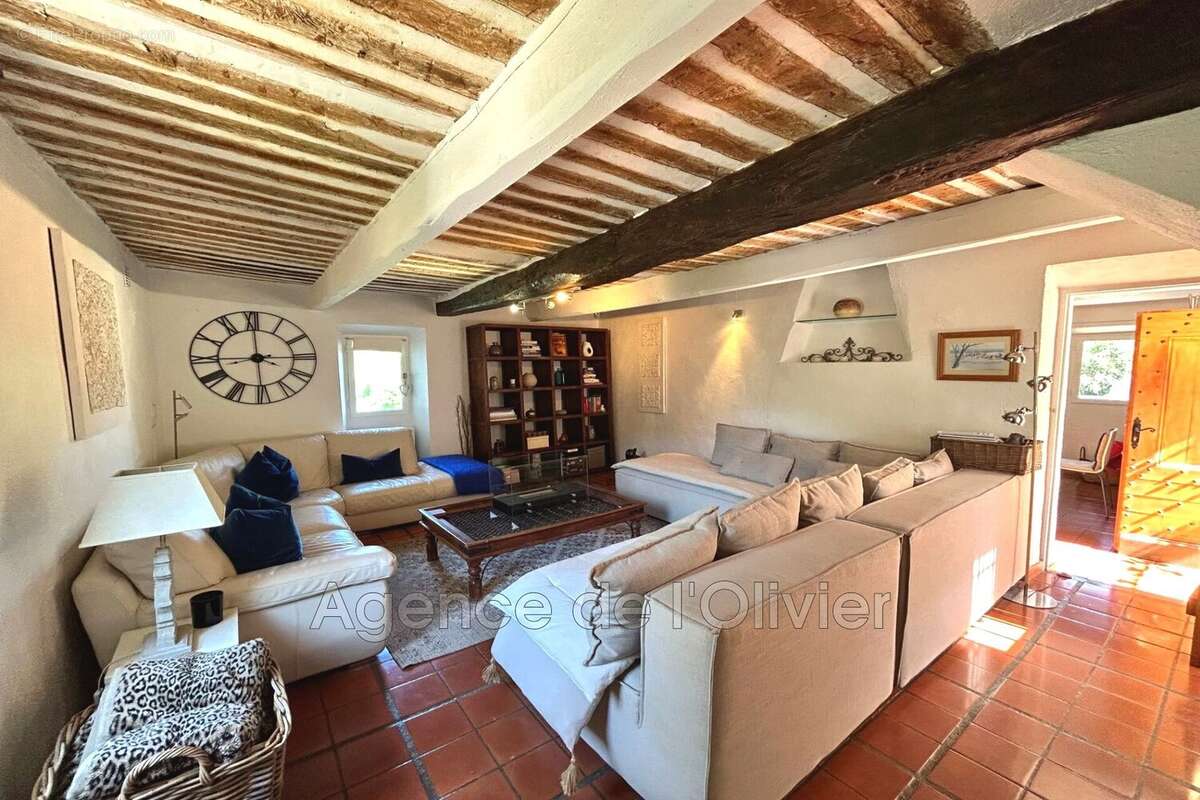 Maison à LE BAR-SUR-LOUP
