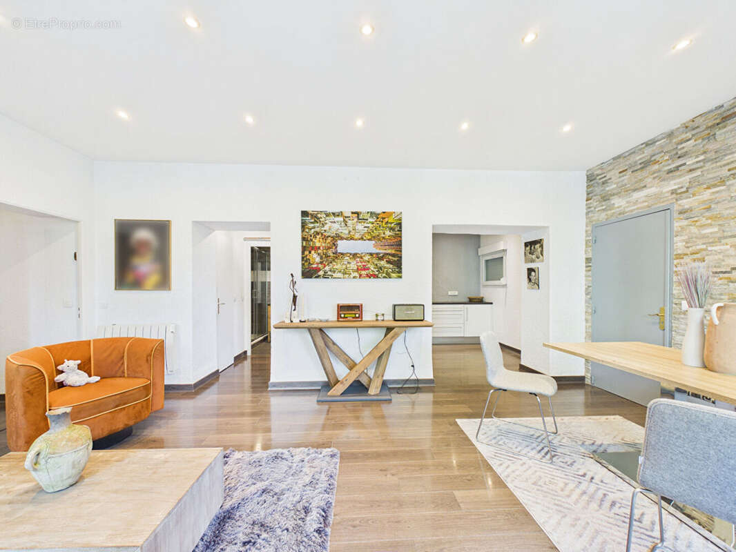 Appartement à EVIAN-LES-BAINS