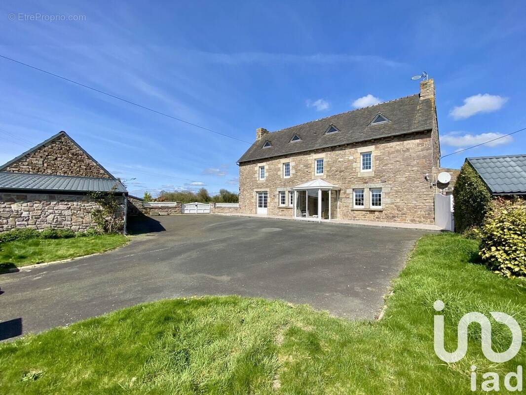 Photo 1 - Maison à PAIMPOL