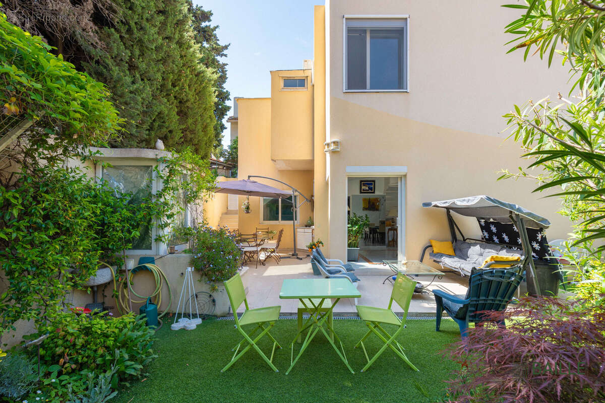 Maison à MARSEILLE-7E