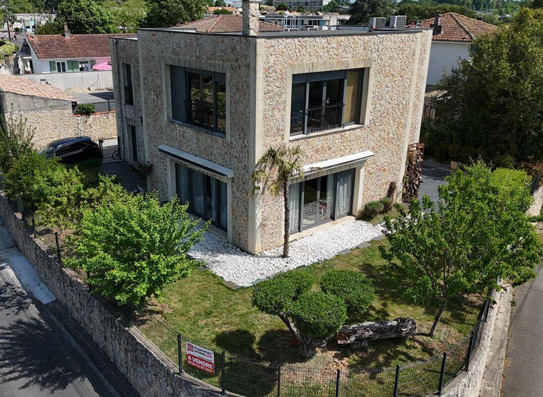 Maison à FLOIRAC