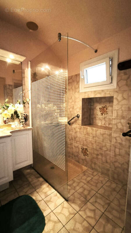 Maison à LONGUE-JUMELLES