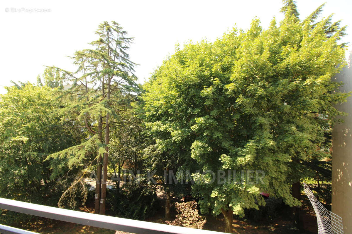 Appartement 64 m² à Velizy-Villacoublay  - photo 2