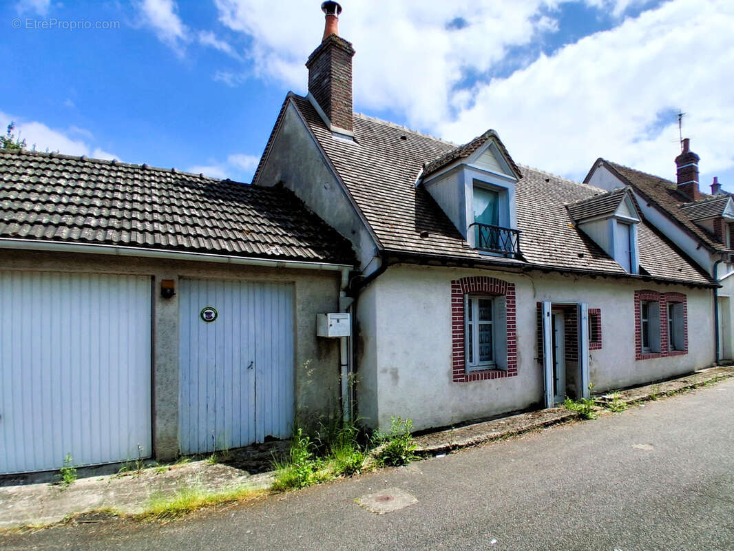 Maison à LA BUSSIERE