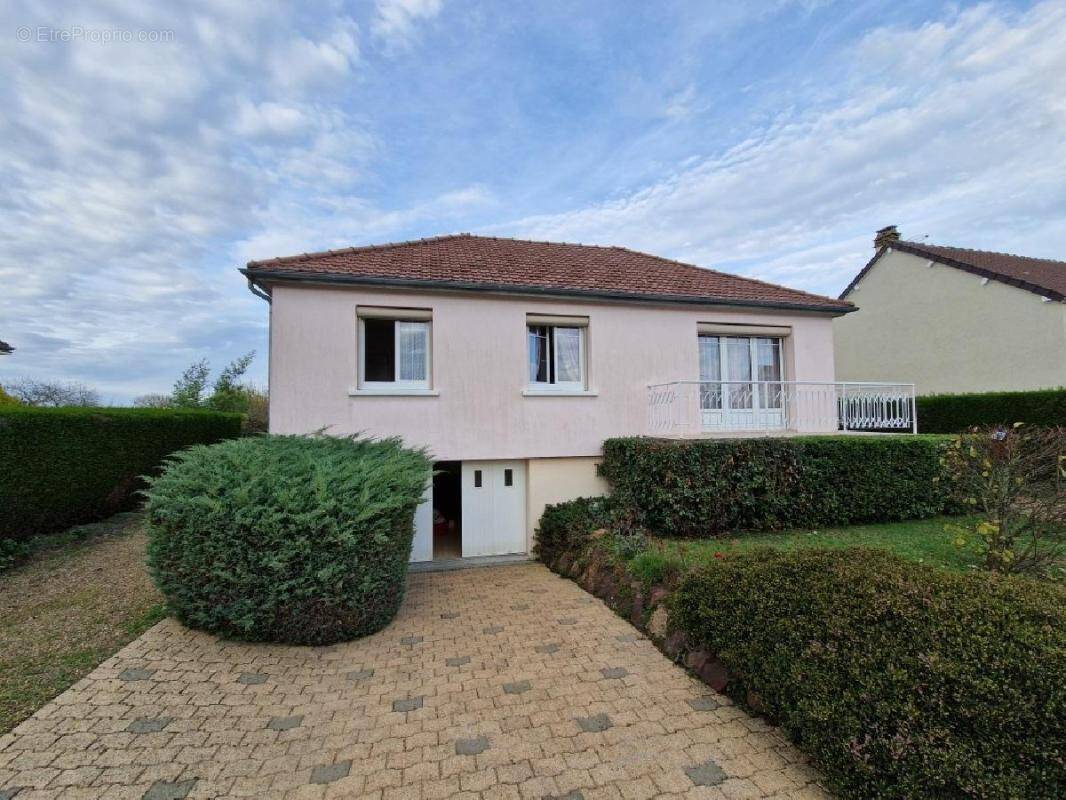 Maison à LA LOUPE