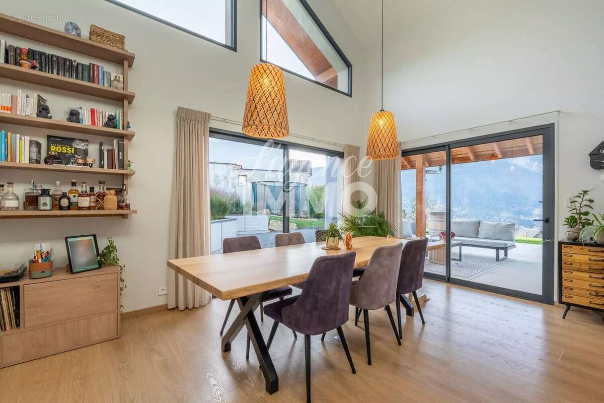 Maison à SAINT-EUSTACHE