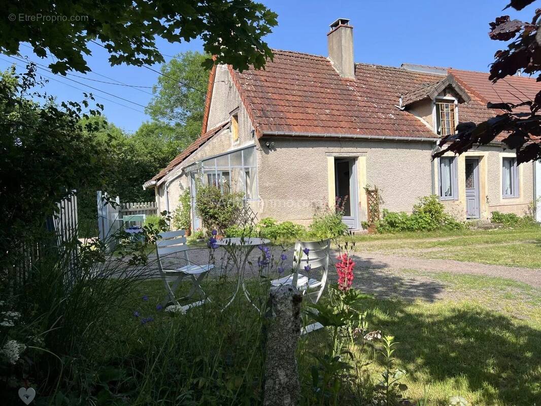 Maison à SAULIEU