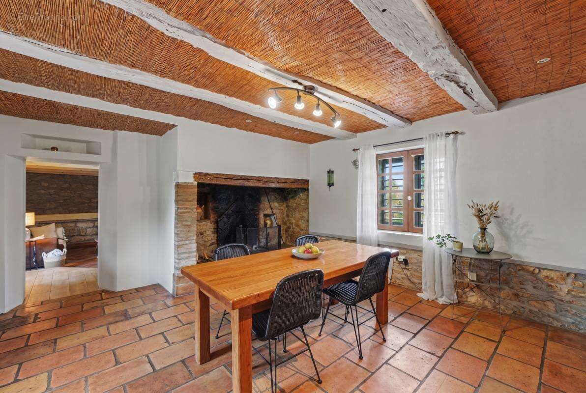 Maison 88 m² à Vaissac  - photo 4