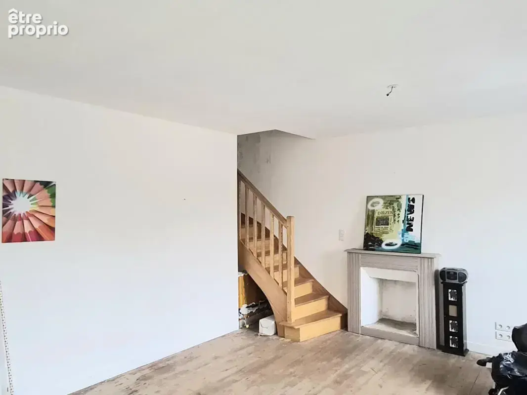 Exclusivité - Le Croisty - Maison de 135.36 m2 - 6 pièces - 3 chambres  -  Jardinet 20 m2 - Prix 123.000 - photo 9