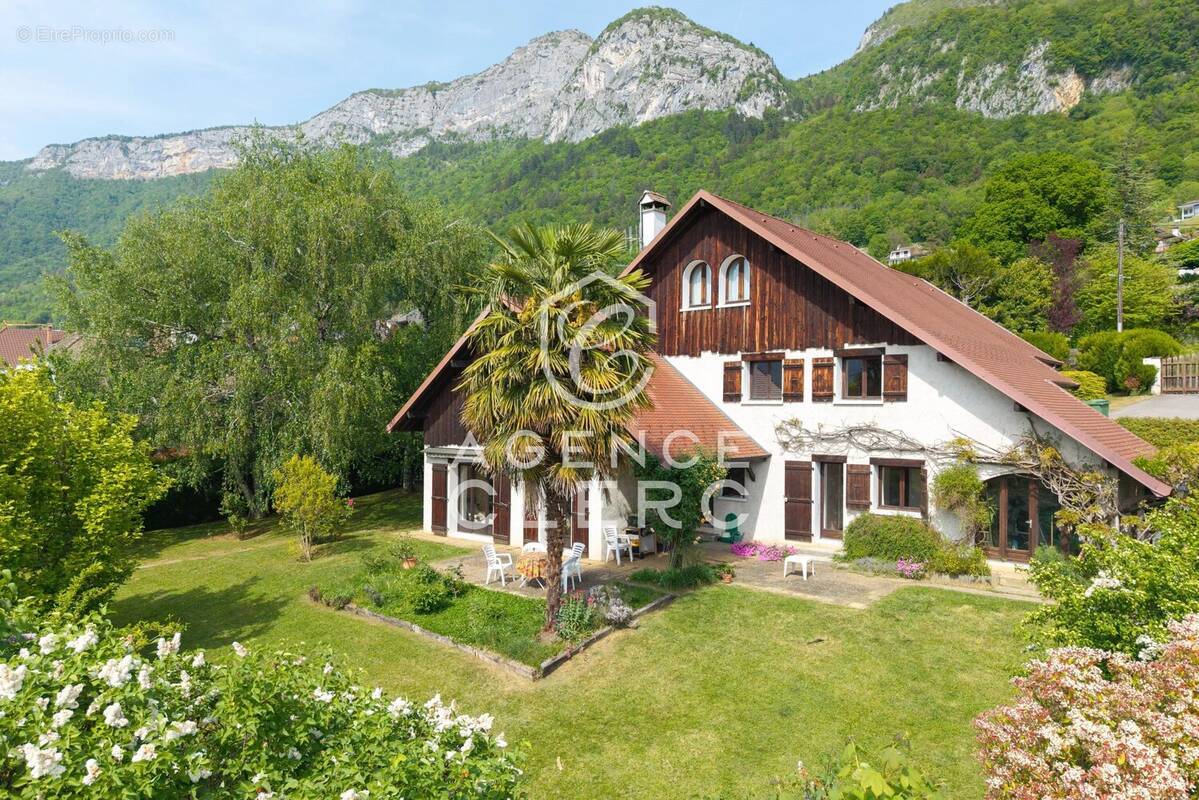 Maison à VEYRIER-DU-LAC