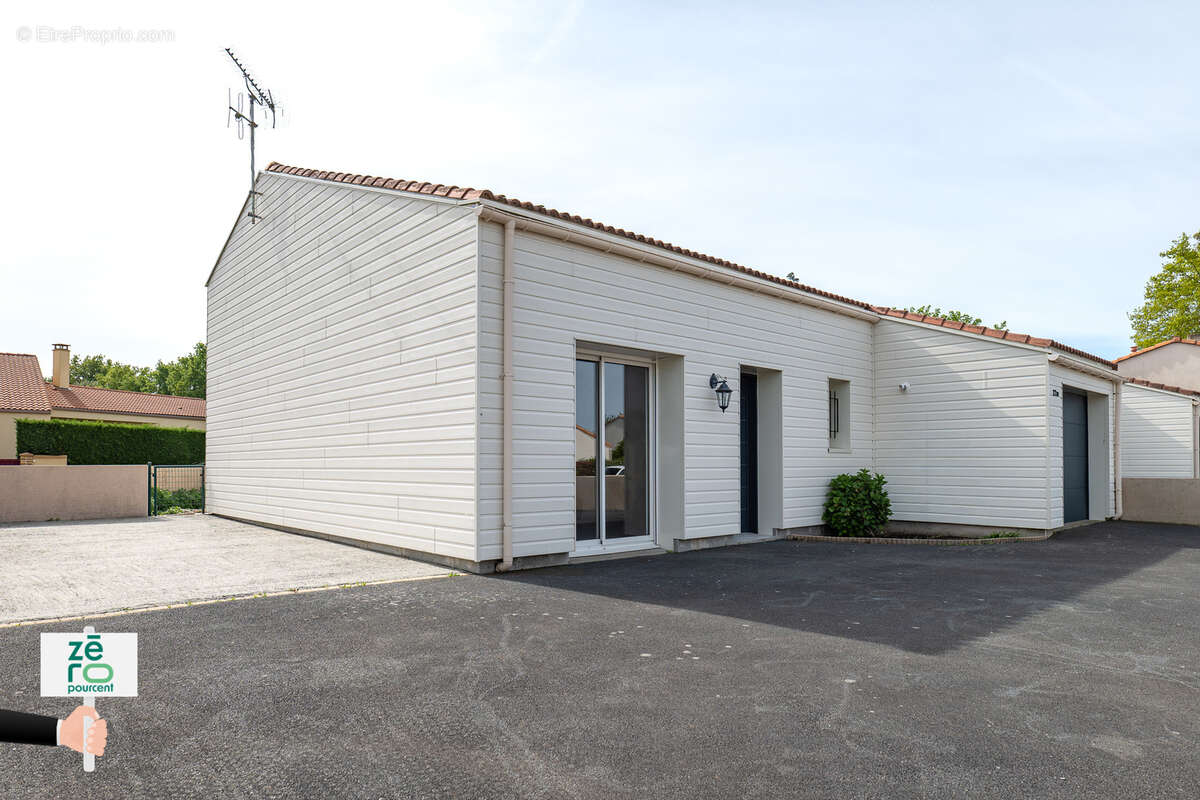 Maison à MONTAIGU