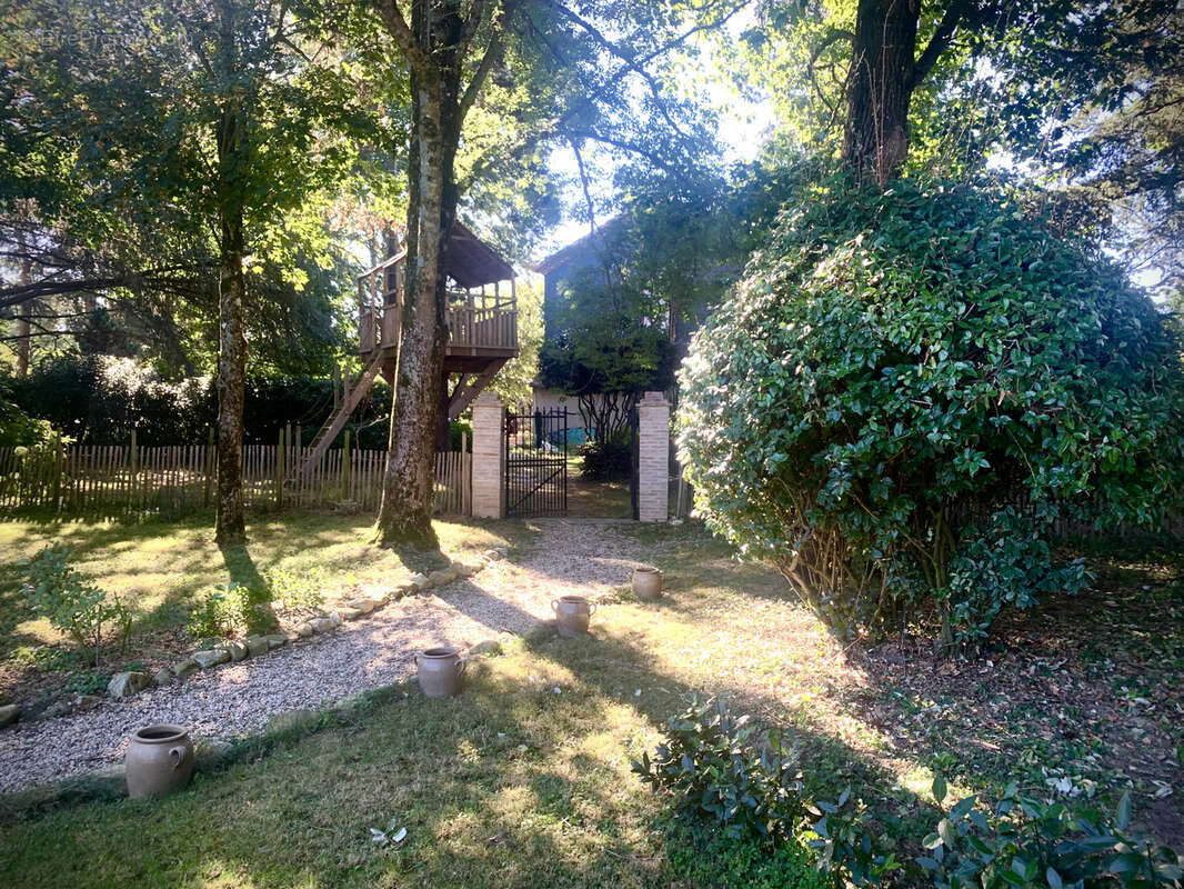 Maison à PAYRIN-AUGMONTEL