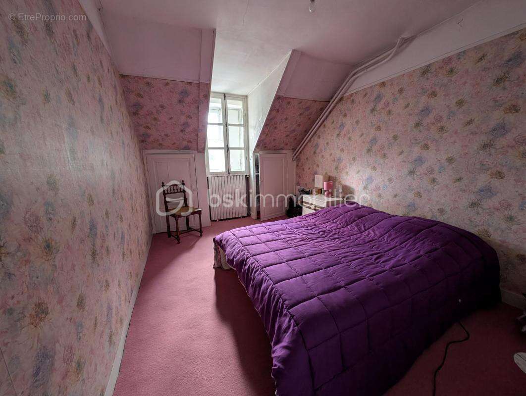 Maison à PONT-SUR-YONNE