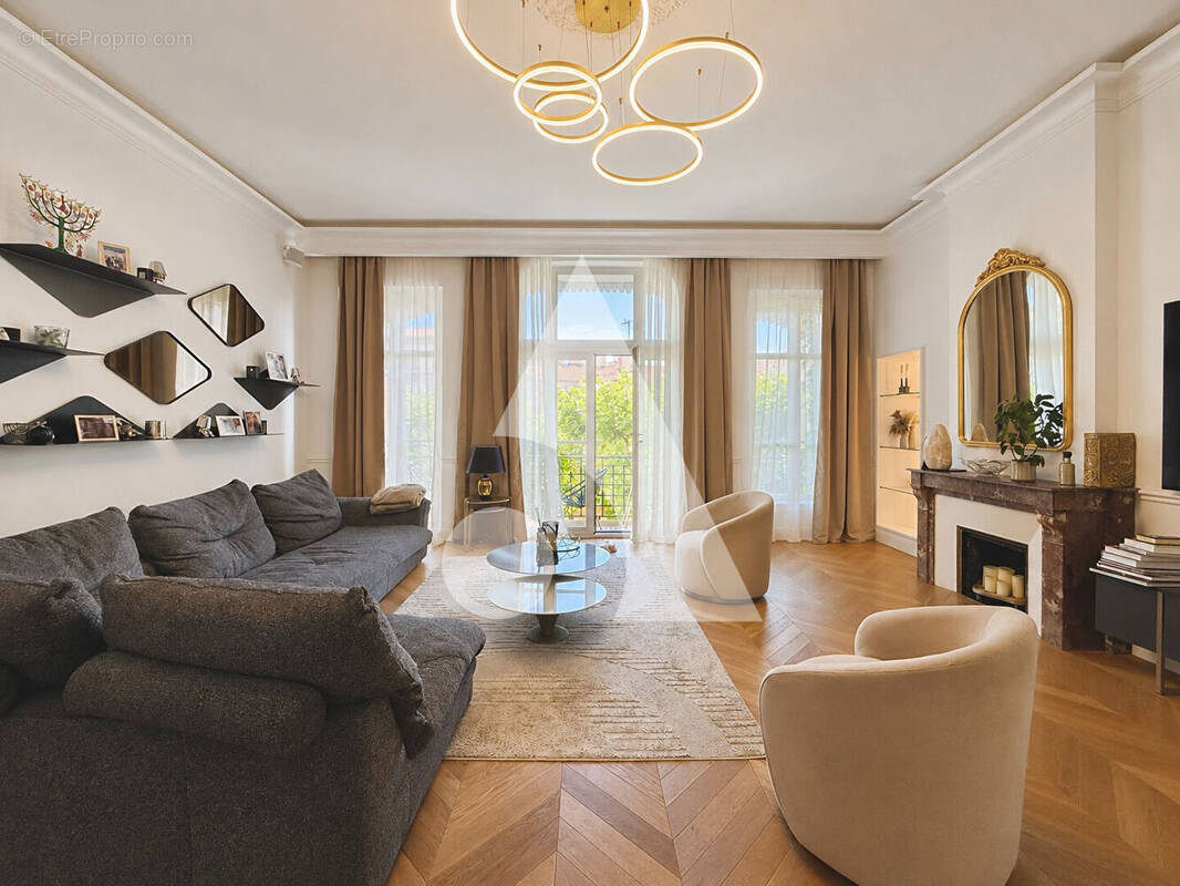 Appartement à AIX-EN-PROVENCE