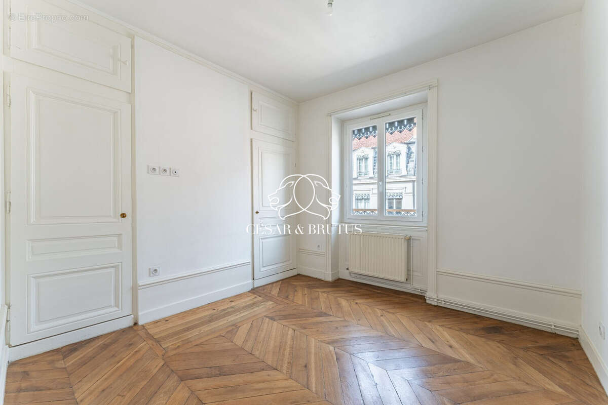 Appartement 61 m² à Lyon-2e  - photo 5