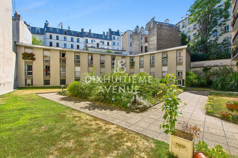 Appartement à PARIS-18E