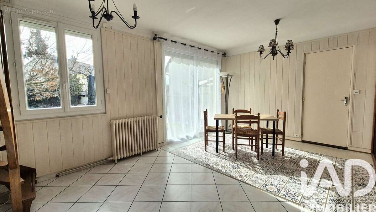 Photo 3 - Maison à PONTAULT-COMBAULT