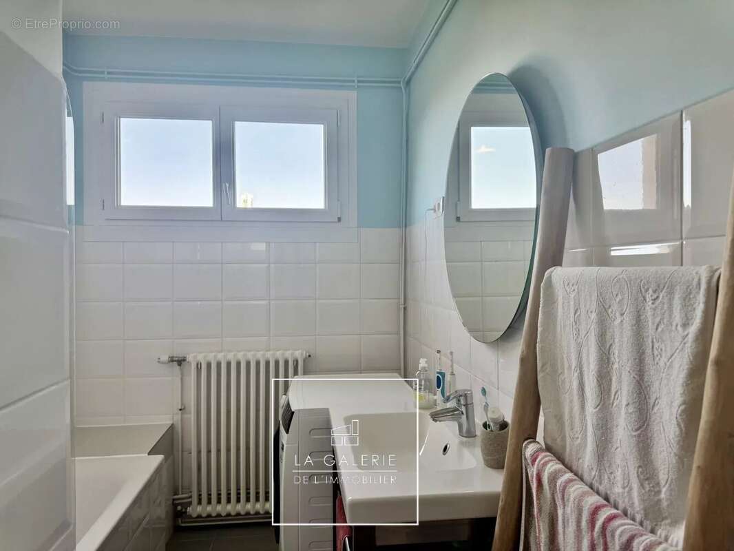 T3 avec balcon et cave rue magendie - photo 15