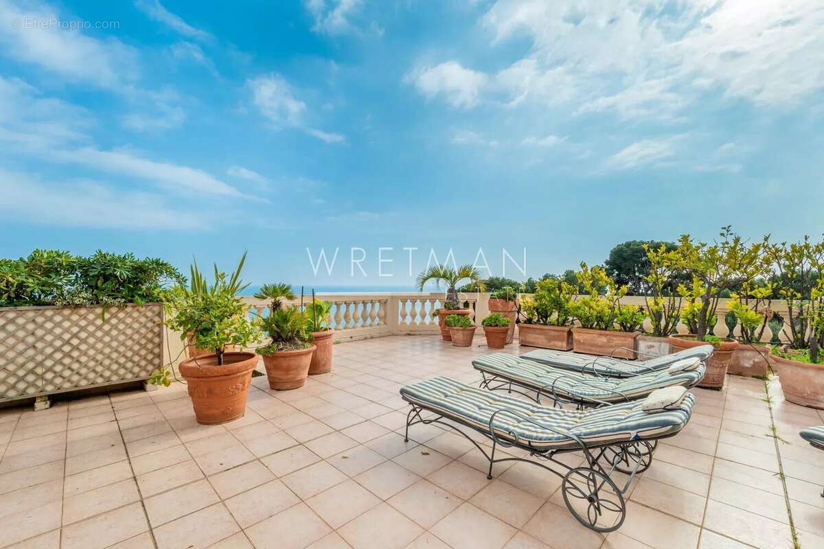 Appartement à CAP-D'AIL