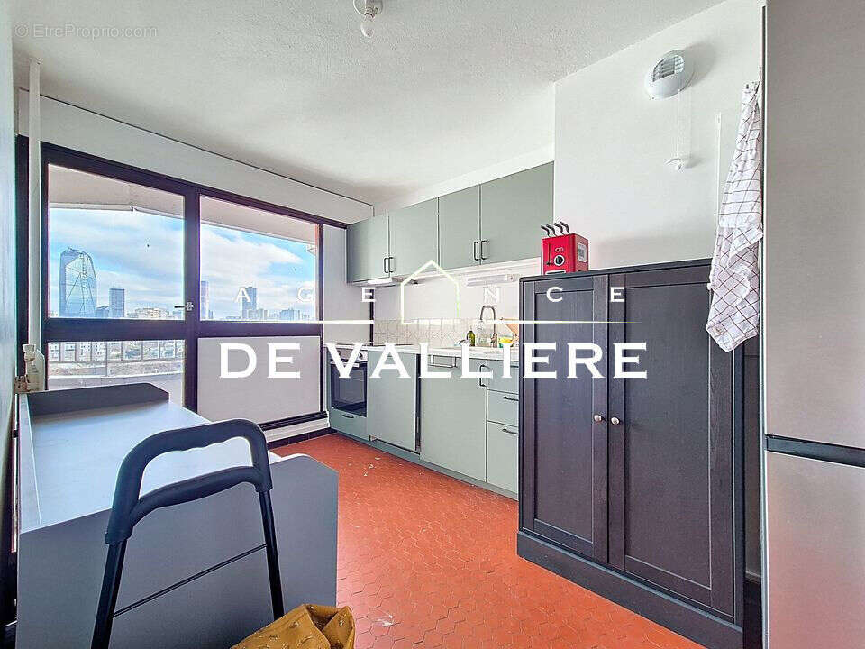 Appartement à NANTERRE