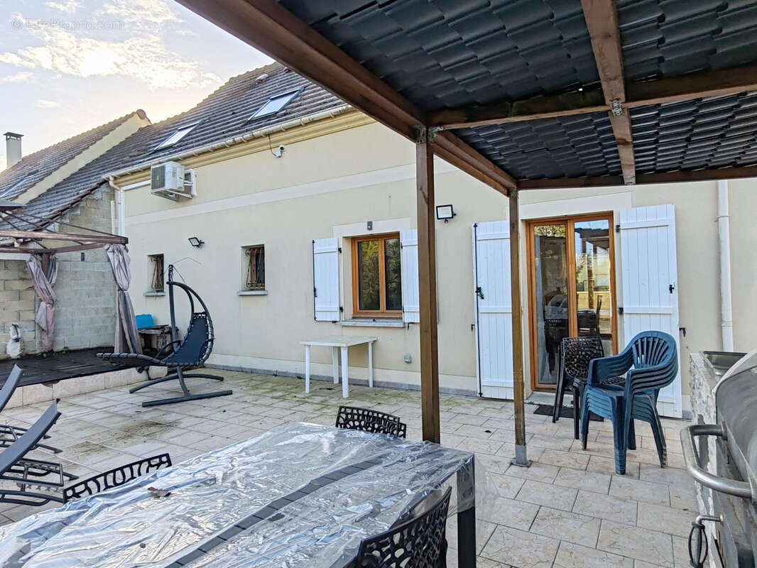 Maison à VILLERS-COTTERETS