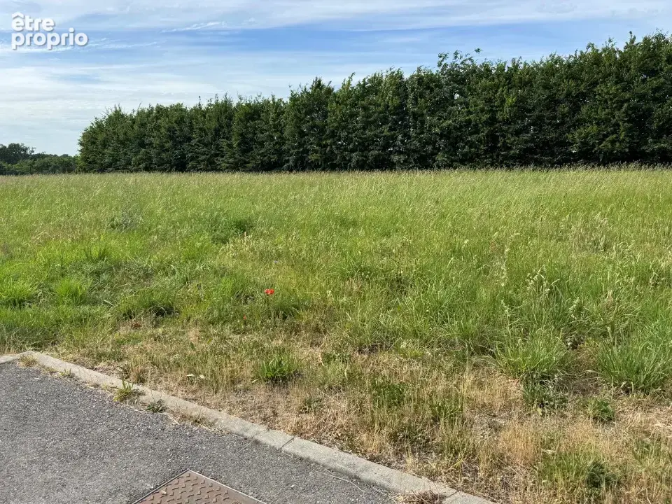 Terrain 680 m² à Craon  - photo 2