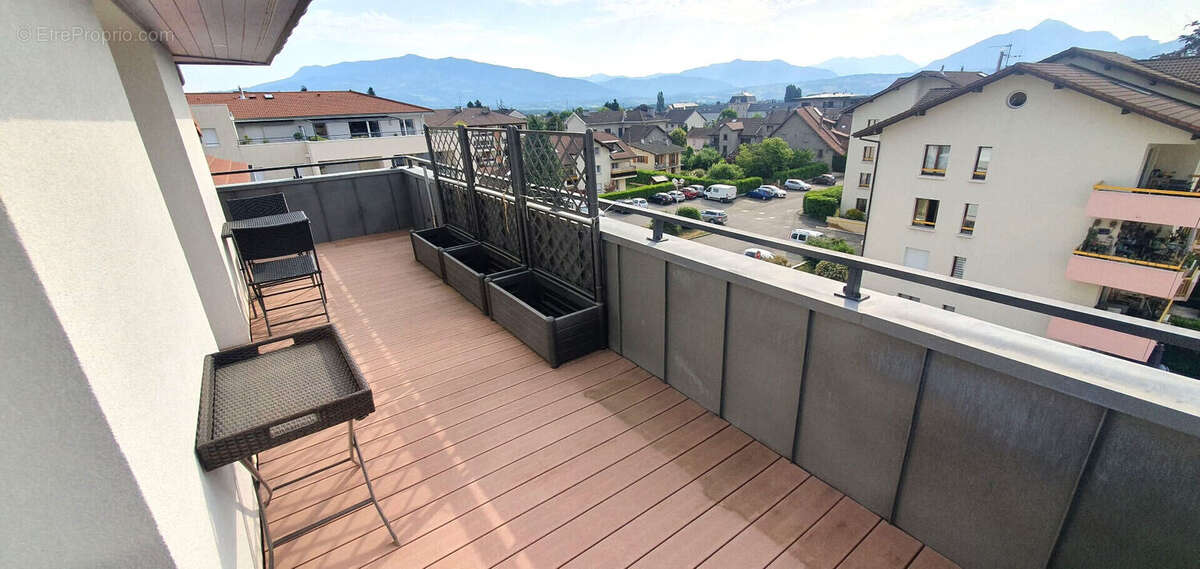 Appartement à REIGNIER