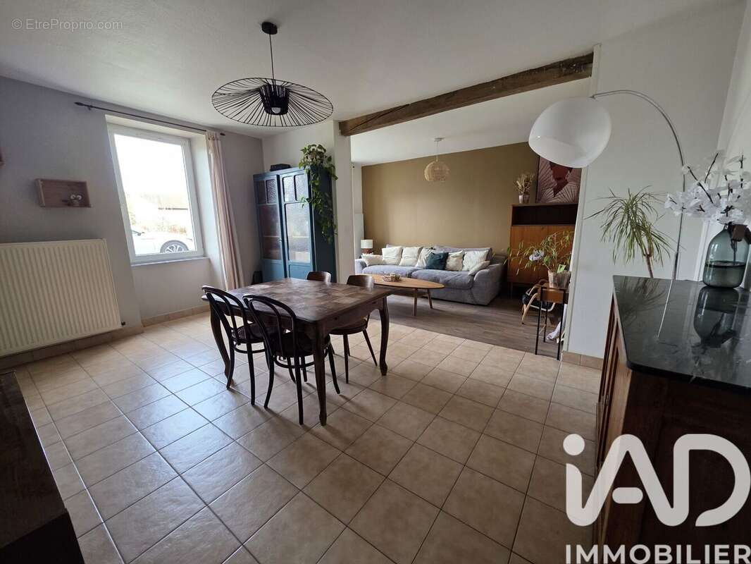 Photo 7 - Maison à VAIVRE-ET-MONTOILLE