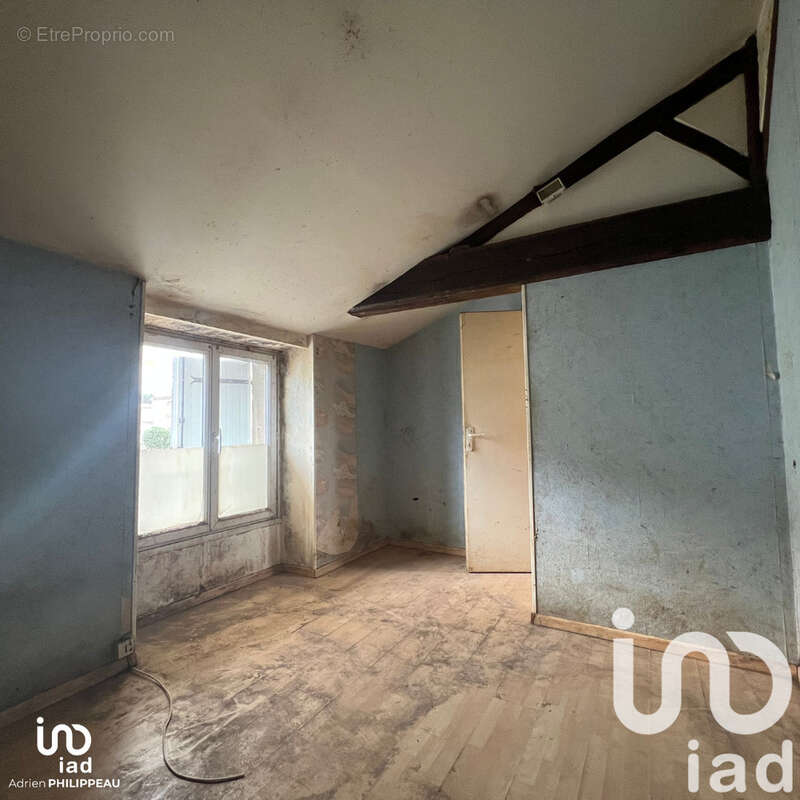 Photo 5 - Maison à LA CHAIZE-LE-VICOMTE