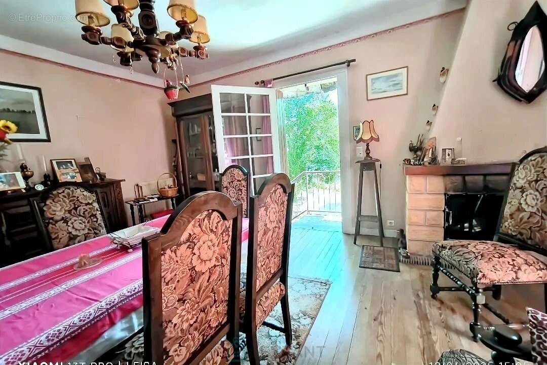 Maison à MOULEYDIER