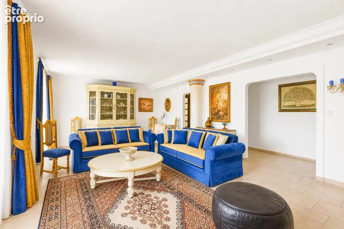 Maison 7 pièces de 238 m² à Gignac-la-Nerthe - photo 3