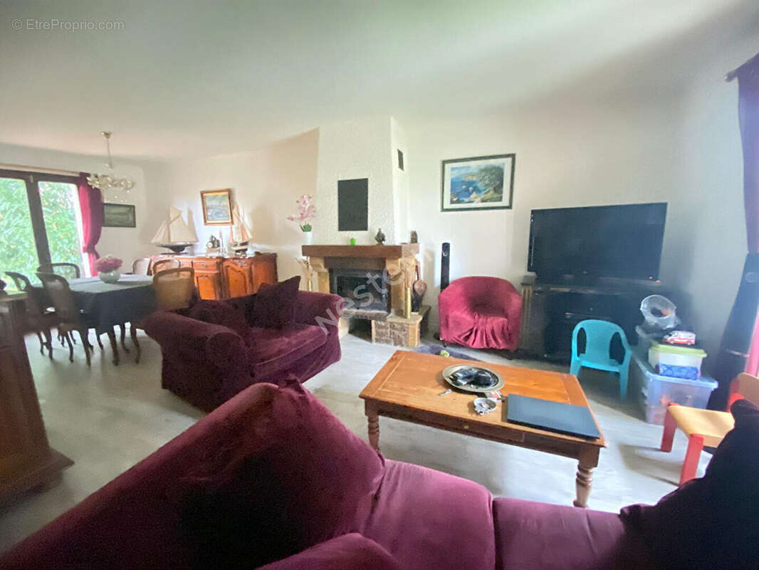 Maison à CHAUMONTEL