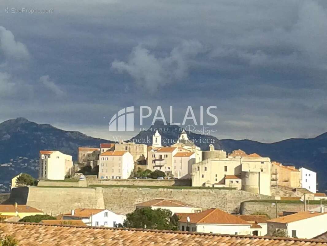 Appartement à CALVI