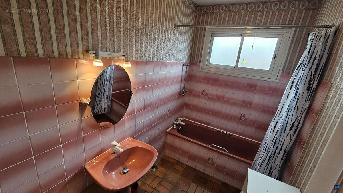 Maison à SAINT-SULPICE-DE-ROYAN