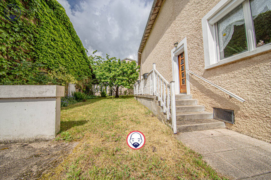 Maison à PAGNY-SUR-MEUSE