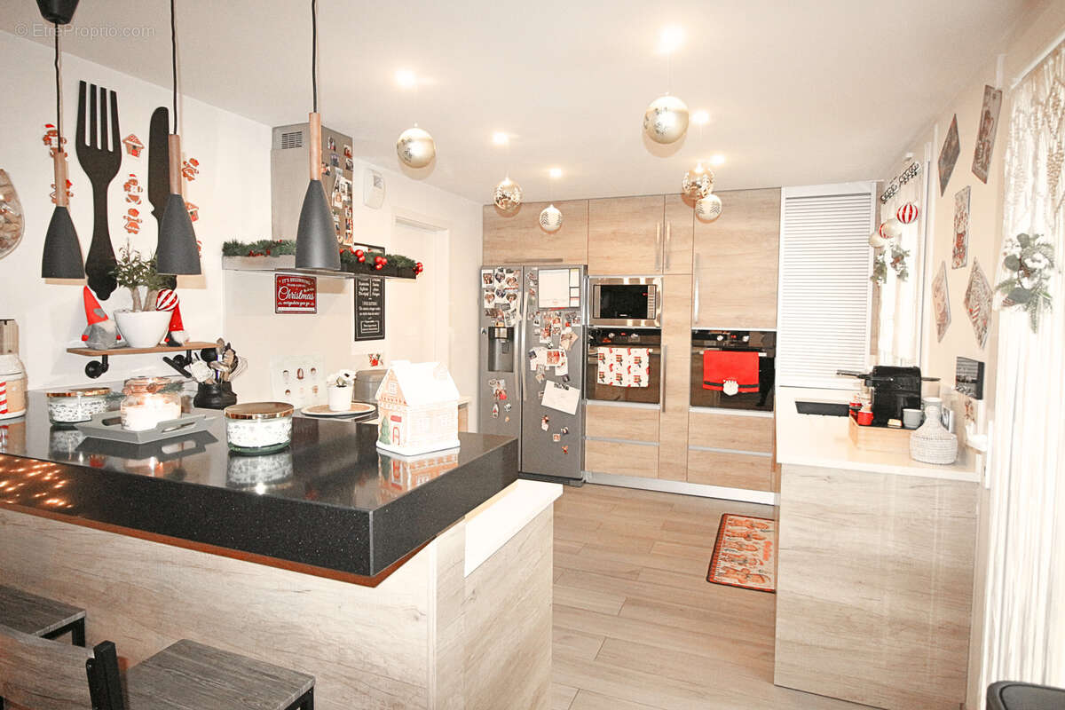 Maison à LA QUEUE-EN-BRIE