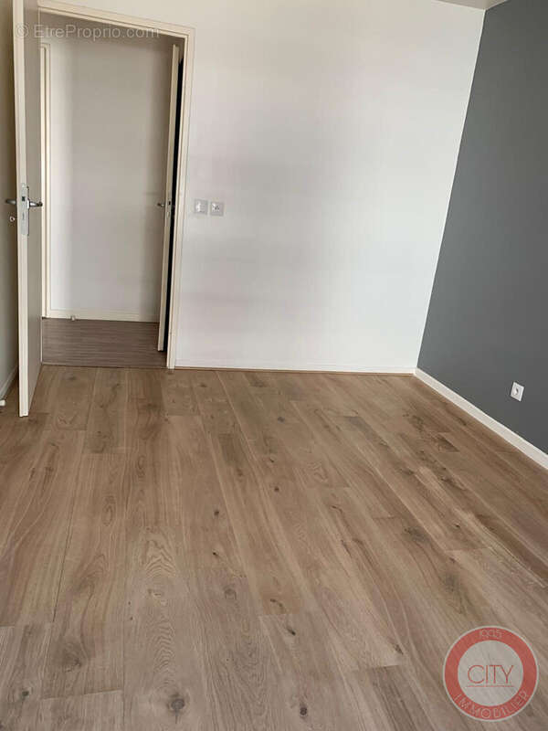 Appartement à SAINT-OUEN-L'AUMONE