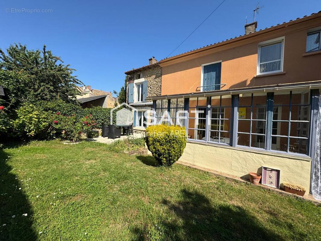 Photo 1 - Maison à SAINT-LOUP-LAMAIRE